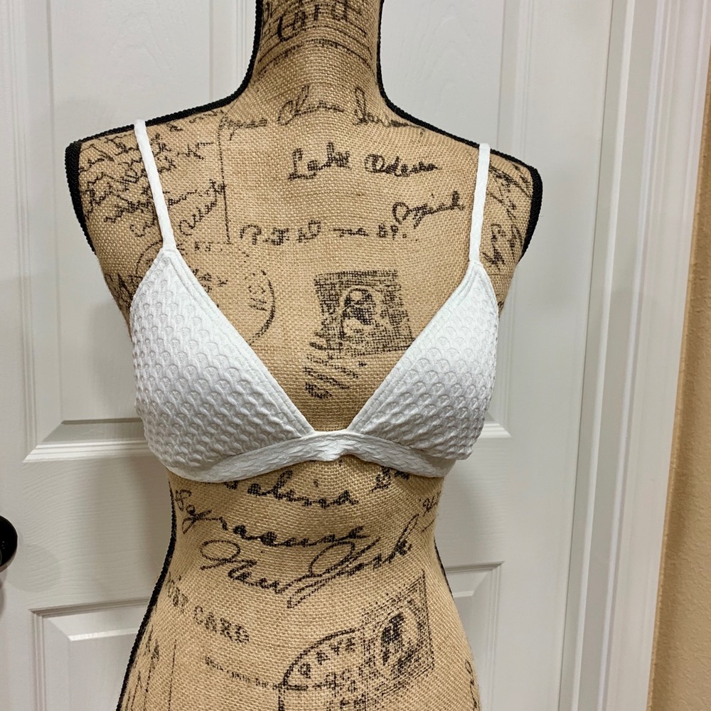 White Bikini Bra Type Top with Adjustable Straps